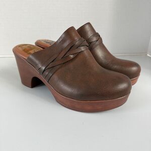 b.o.c. Women's Cadi Clogs Brown Faux Leather Shoes Size 9 M